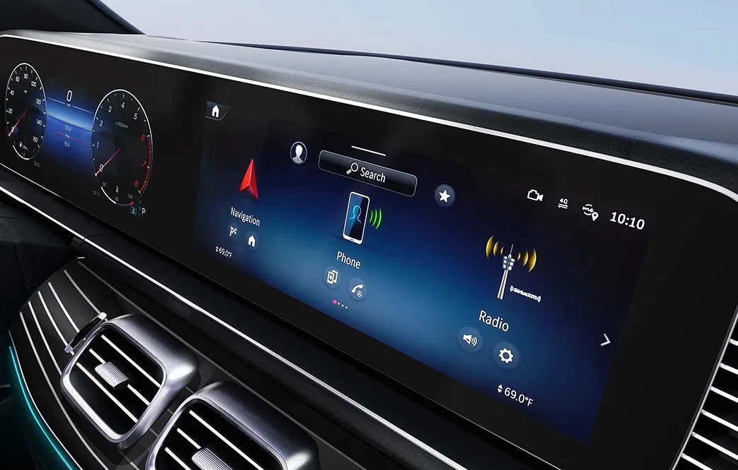 2026 Mercedes-Benz GLE SUV closeup of tech screen