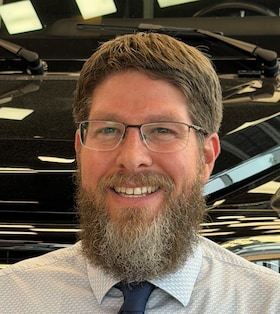 Staff member Mike Carley from ID_c1b714d06240