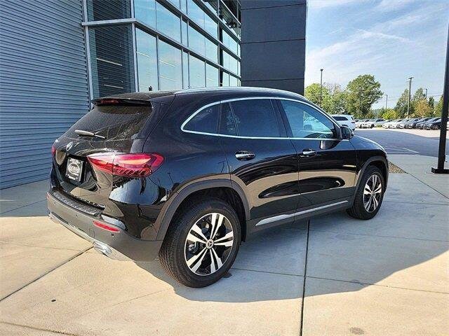2025 Mercedes Benz GLA 250 4MATIC photo 3