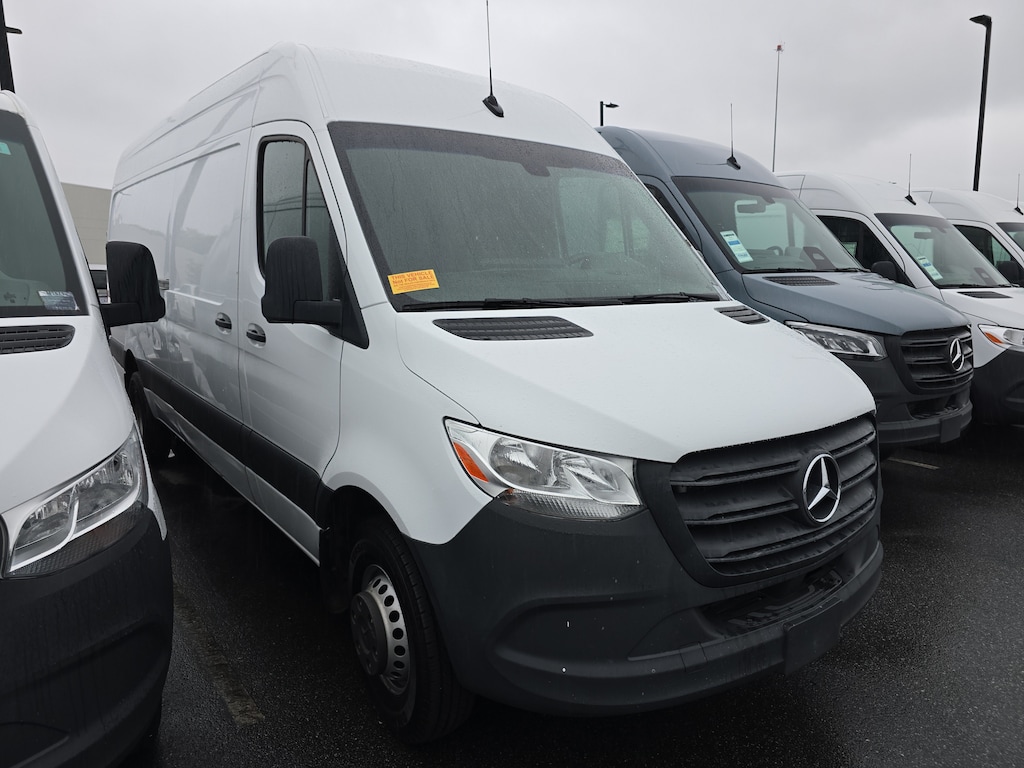 Used 2022 Mercedes-Benz Sprinter 3500 High Roof V6 3500 High Roof V6 170 RWD