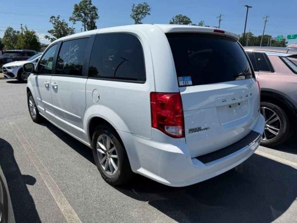 Used 2016 Dodge Grand Caravan SE Plus Wagon