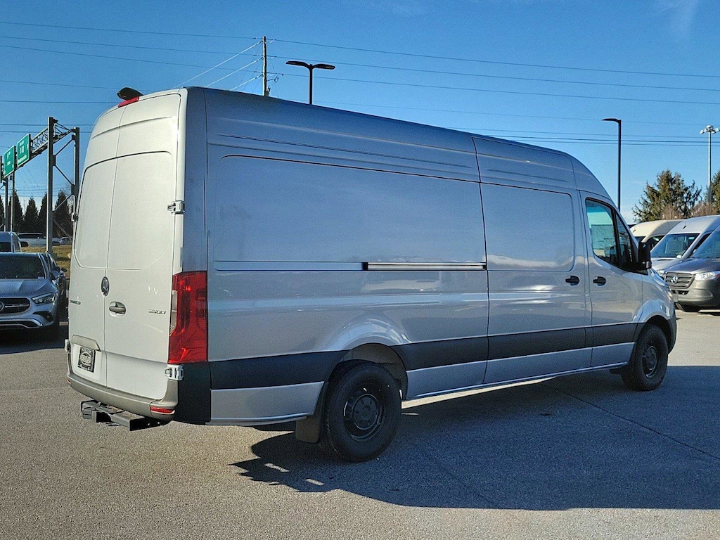 New 2025 Mercedes-Benz Sprinter 2500 High Roof 4-Cyl Diesel HO Van Cargo Van