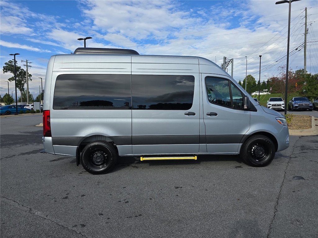 New 2025 Mercedes-Benz Sprinter 2500 Standard Roof 4-Cyl Diesel Van Passenger Van