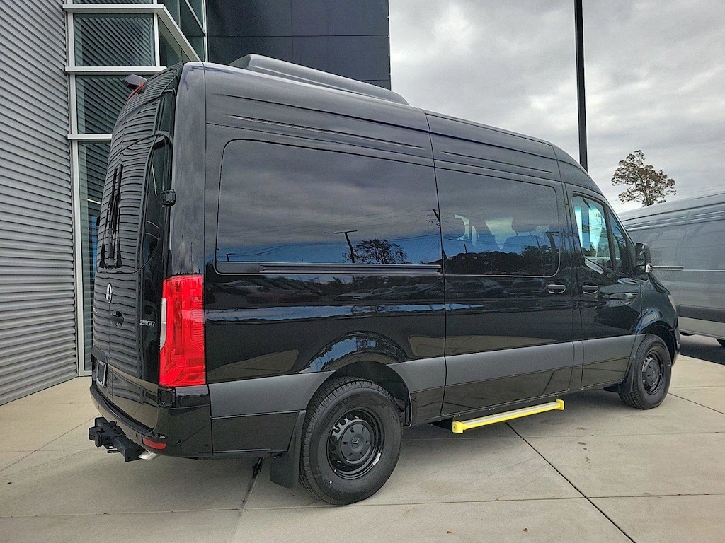 New 2024 Mercedes-Benz Sprinter 2500 Standard Roof 4-Cyl Diesel HO Van