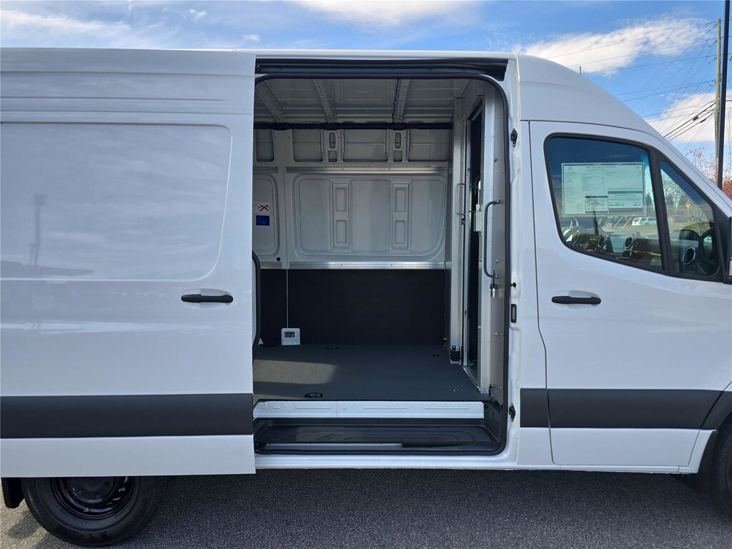 New 2026 Mercedes-Benz Sprinter 2500 Standard Roof 4-Cyl Diesel HO Van Cargo Van