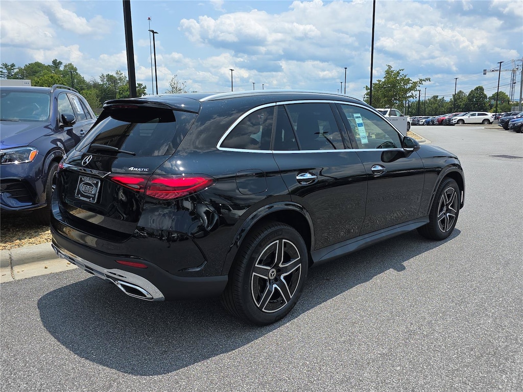 New 2026 Mercedes-Benz GLC 300 4MATIC SUV