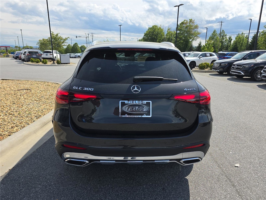 New 2026 Mercedes-Benz GLC 300 4MATIC SUV