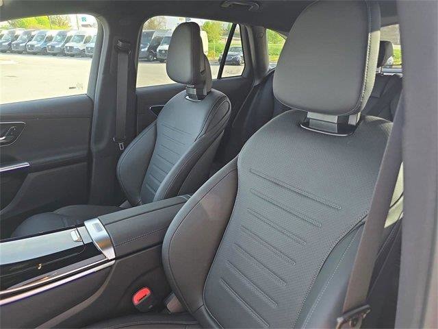 2025 Mercedes-Benz GLC Base - Photo 24