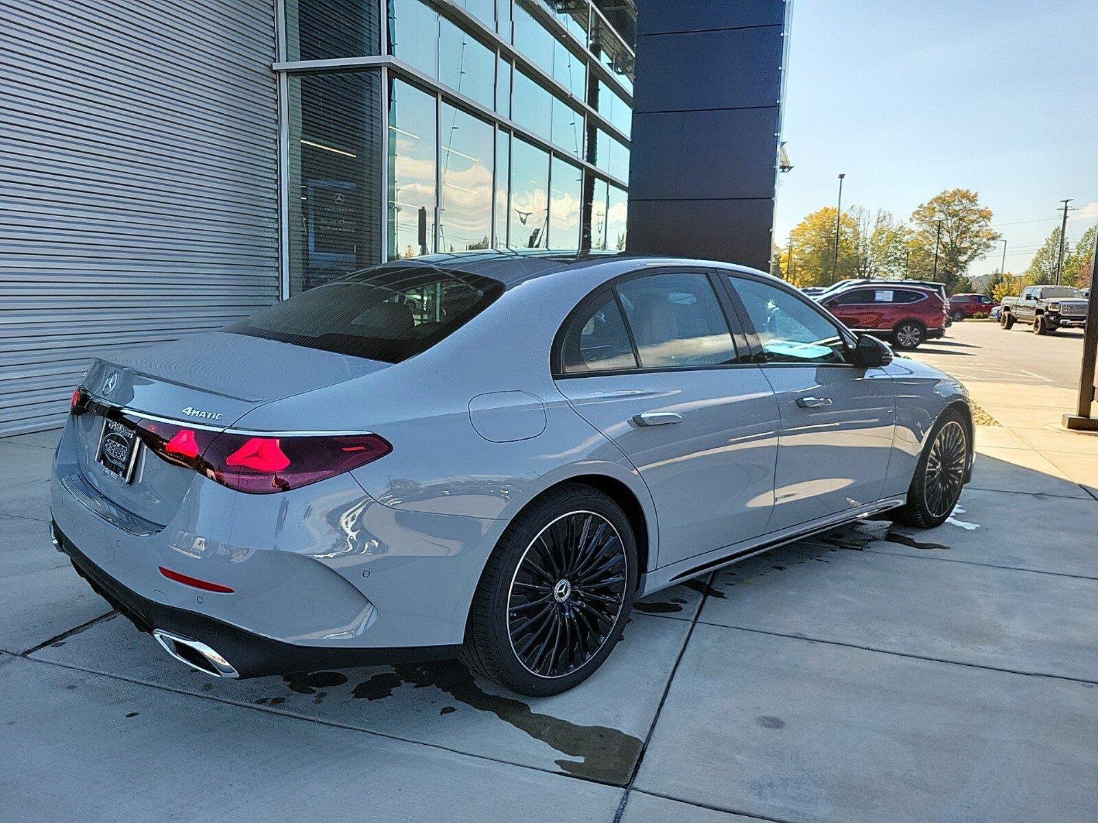 2025 Mercedes Benz E 350 4MATIC Sedan photo 3