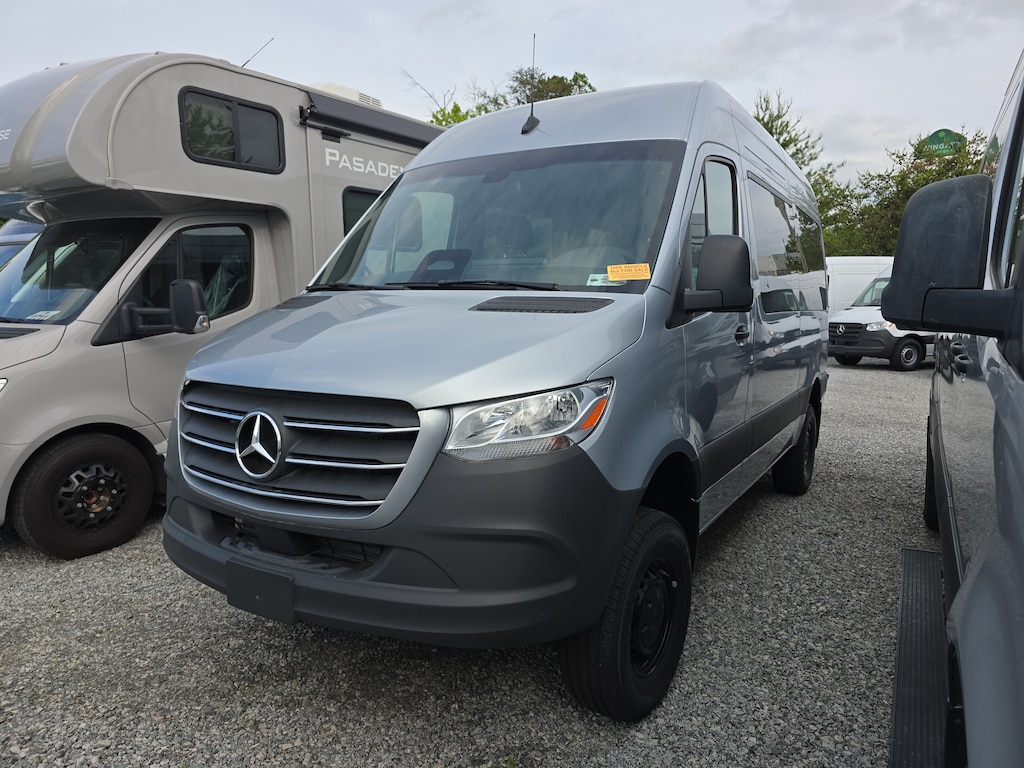New 2025 Mercedes-Benz Sprinter 2500 Standard Roof 4-Cyl Diesel HO Van Passenger Van