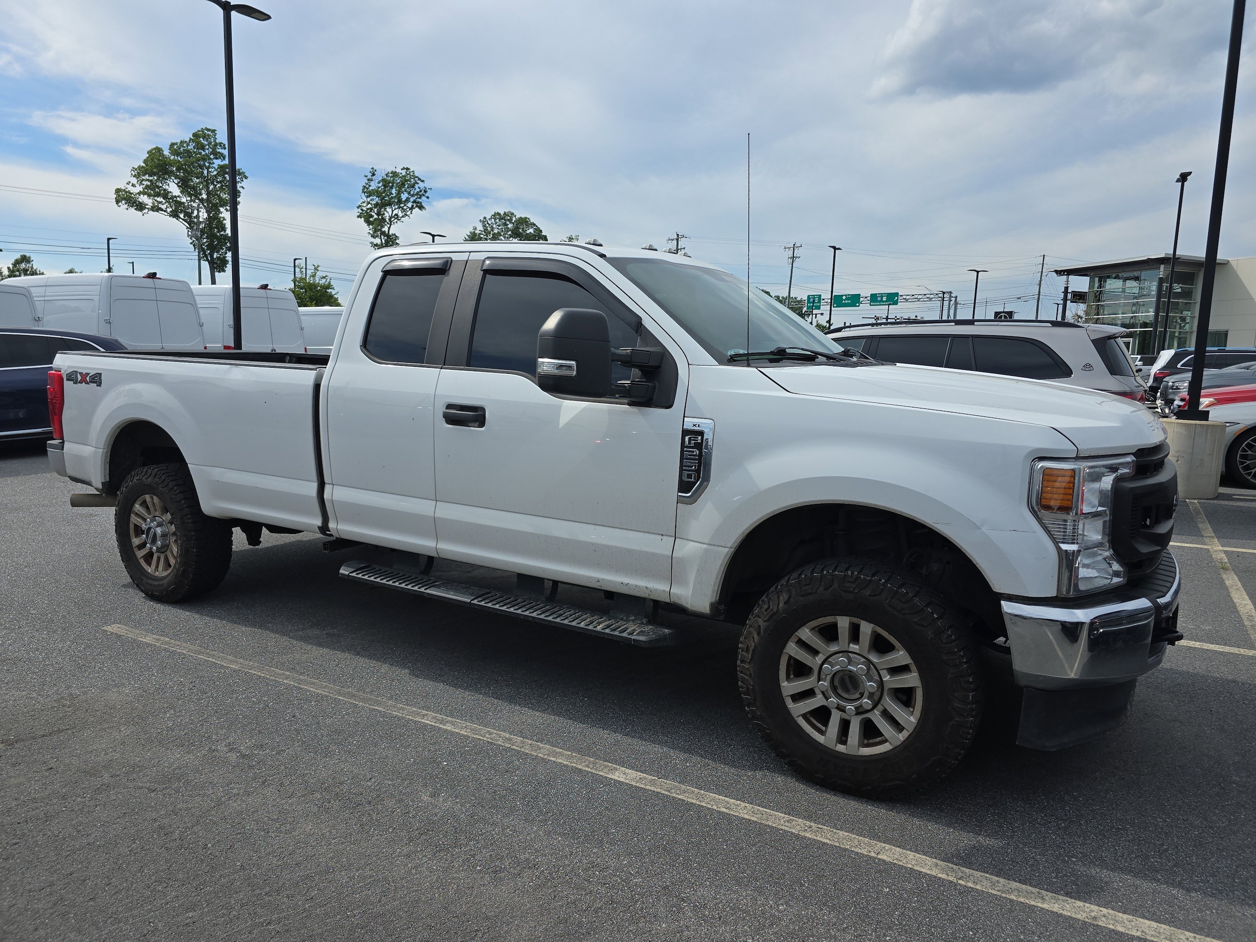 2020 Ford F-250 XL 4x4 SuperCab 8' Box's photo