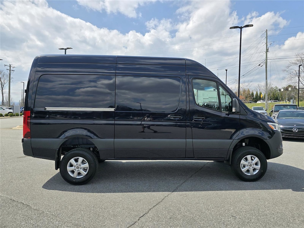 New 2026 Mercedes-Benz Sprinter 2500 Standard Roof 4-Cyl Diesel HO Van Cargo Van