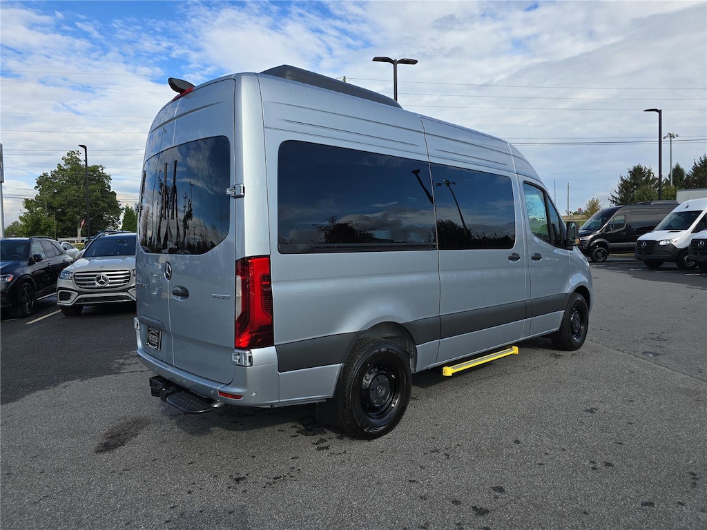 New 2025 Mercedes-Benz Sprinter 2500 Standard Roof 4-Cyl Diesel Van Passenger Van