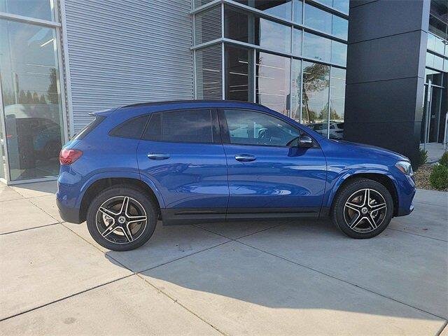 2025 Mercedes Benz GLA 250 4MATIC photo 2