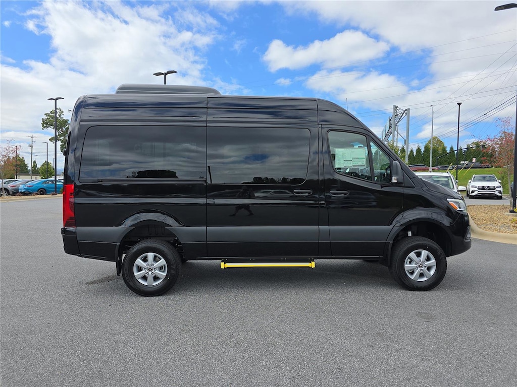 New 2025 Mercedes-Benz Sprinter 2500 Standard Roof 4-Cyl Diesel HO Van Passenger Van