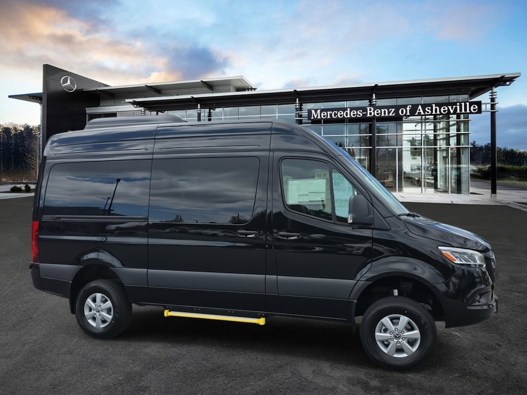 New 2025 Mercedes-Benz Sprinter 2500 Standard Roof 4-Cyl Diesel HO Van Passenger Van