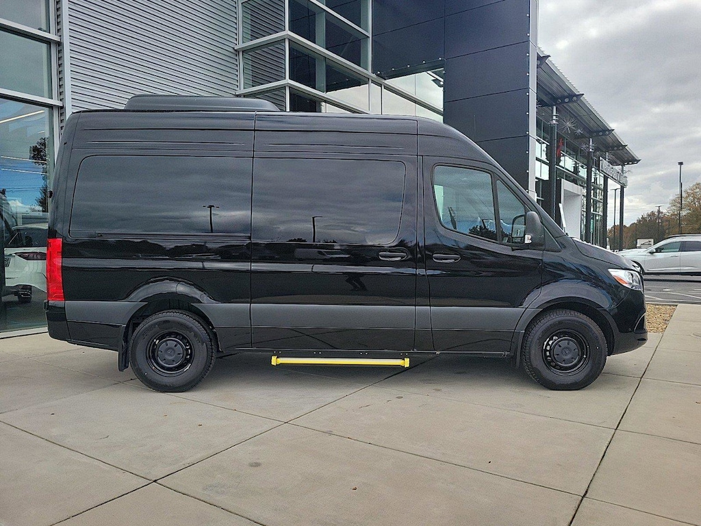 New 2024 Mercedes-Benz Sprinter 2500 Standard Roof 4-Cyl Diesel HO Van