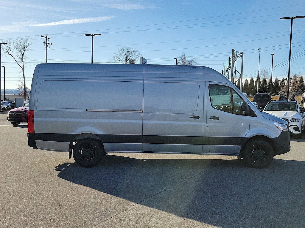 New 2025 Mercedes-Benz Sprinter 2500 High Roof 4-Cyl Diesel HO Van Cargo Van