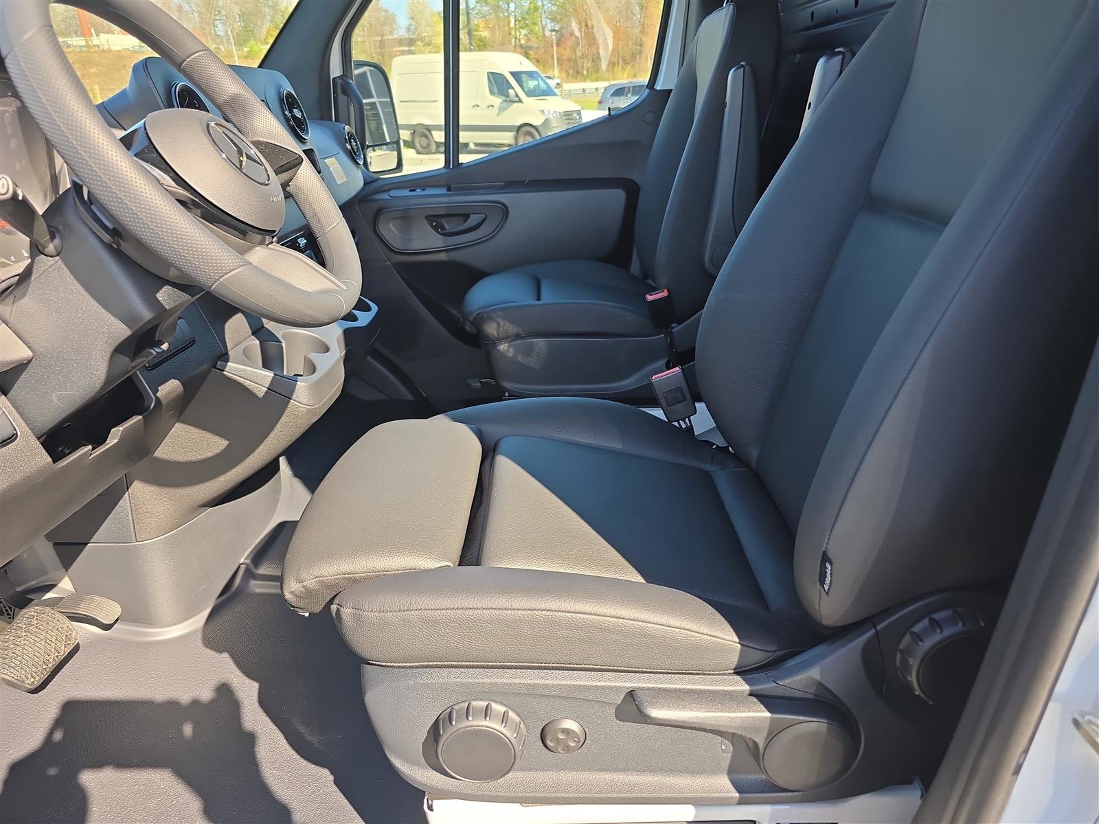 2025 Mercedes-Benz Sprinter Cargo Van Base - Photo 19