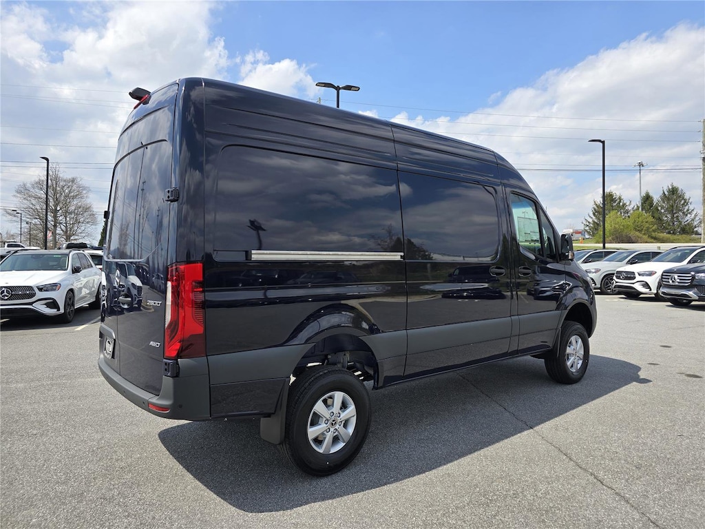New 2026 Mercedes-Benz Sprinter 2500 Standard Roof 4-Cyl Diesel HO Van Cargo Van