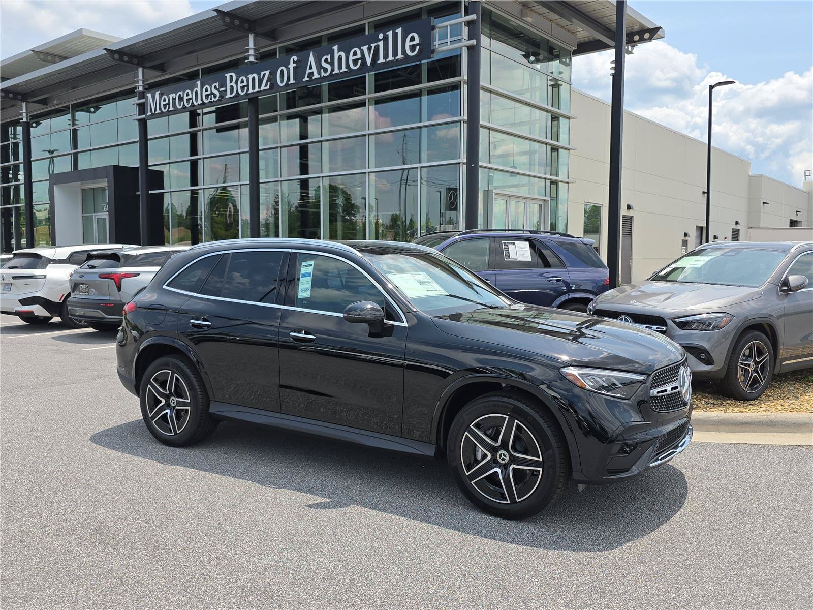 2026 Mercedes-Benz GLC Base