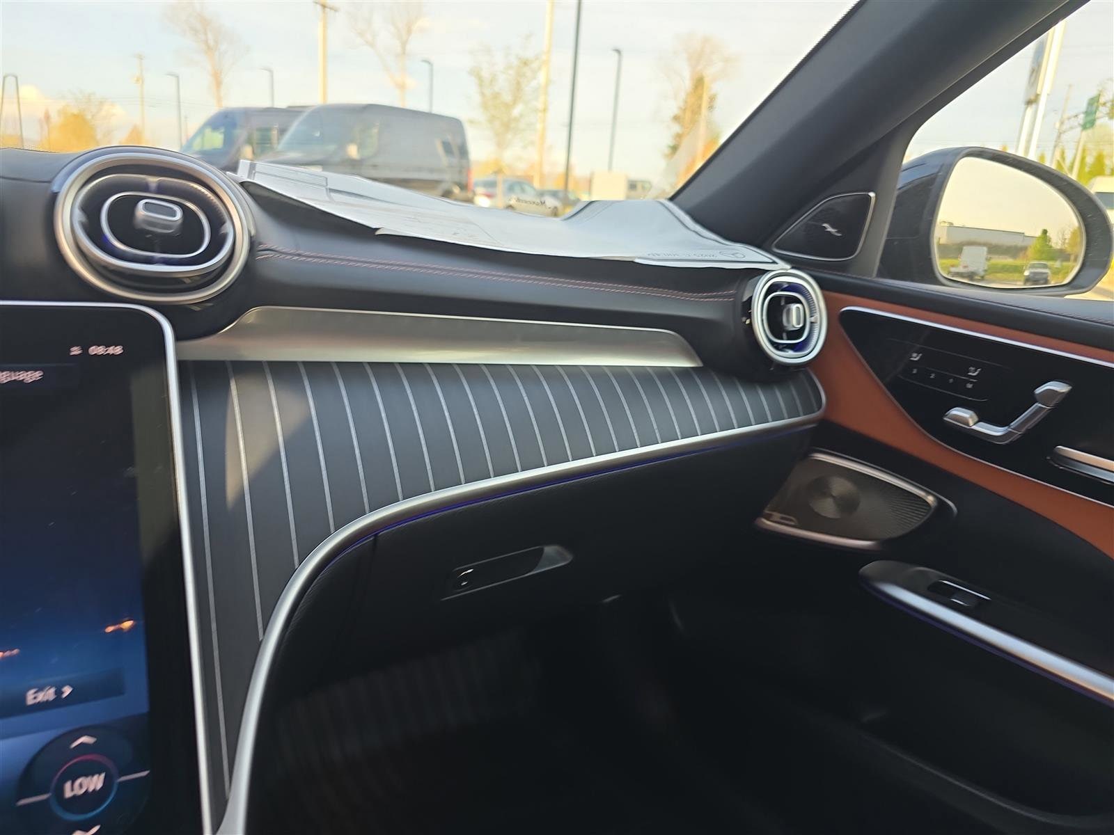 2025 Mercedes-Benz C-Class Sedan C 300 - Photo 27