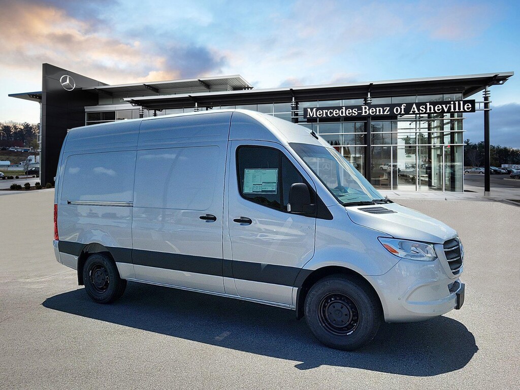 New 2024 Mercedes-Benz Sprinter 2500 Standard Roof 4-Cyl Diesel HO Van