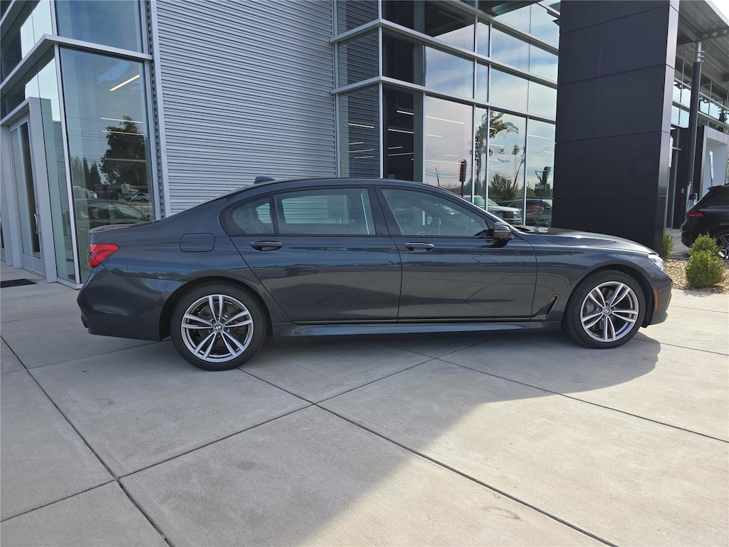 Used 2019 BMW 750i xDrive Sedan