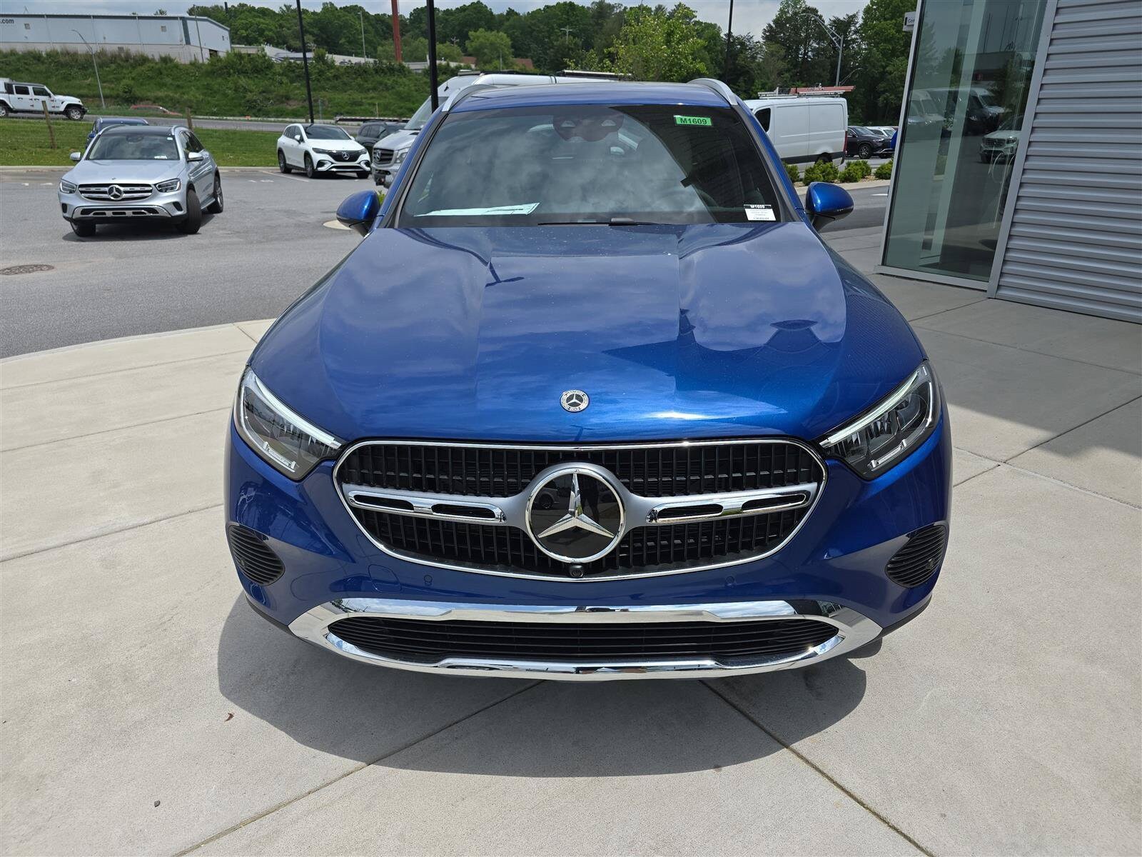 2025 Mercedes-Benz GLC Base - Photo 11