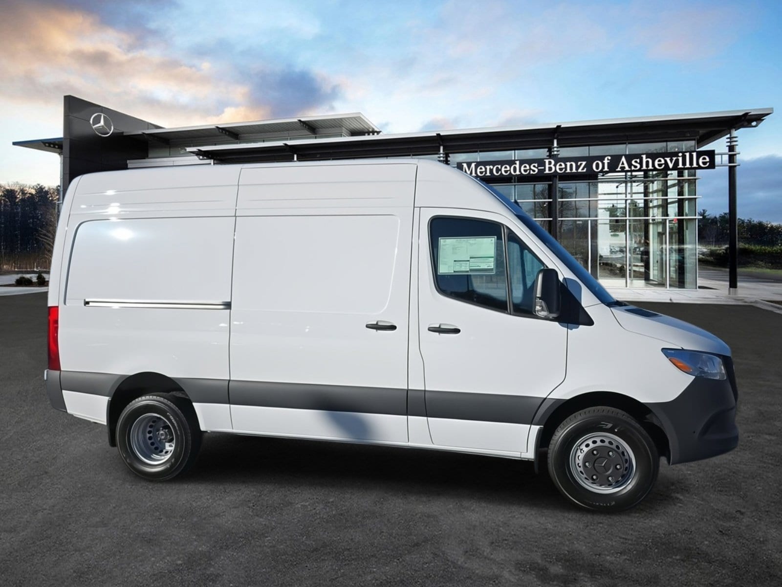 2026 Mercedes-Benz Sprinter's photo
