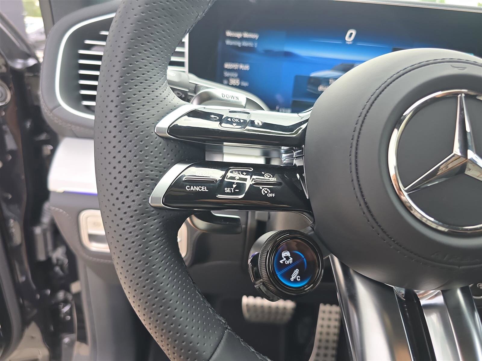 2025 Mercedes-Benz GLE AMG GLE 53 - Photo 36