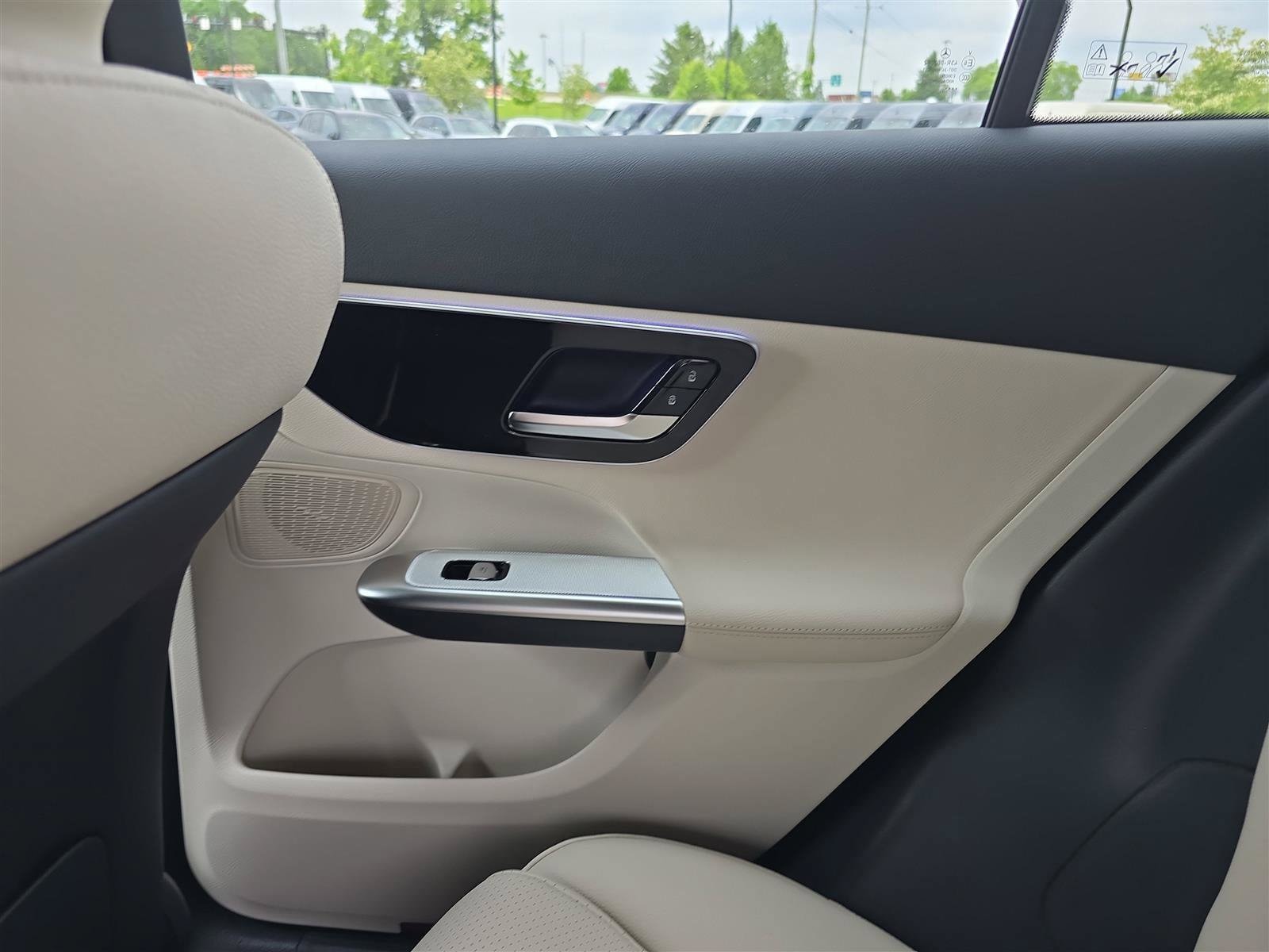 2025 Mercedes-Benz GLC Base - Photo 20