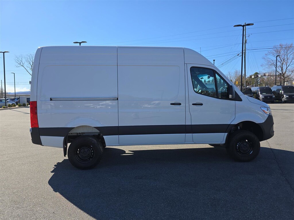 New 2025 Mercedes-Benz Sprinter 2500 Standard Roof 4-Cyl Diesel HO Van Cargo Van