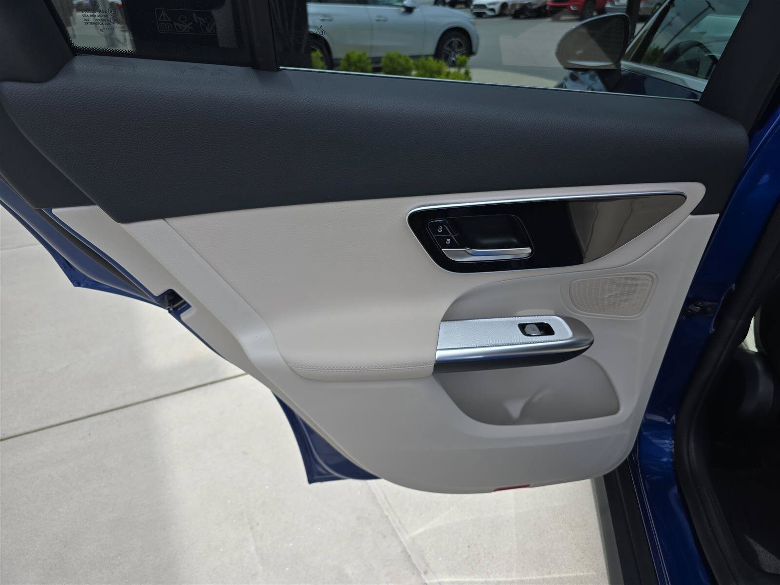 2025 Mercedes-Benz GLC Base - Photo 16