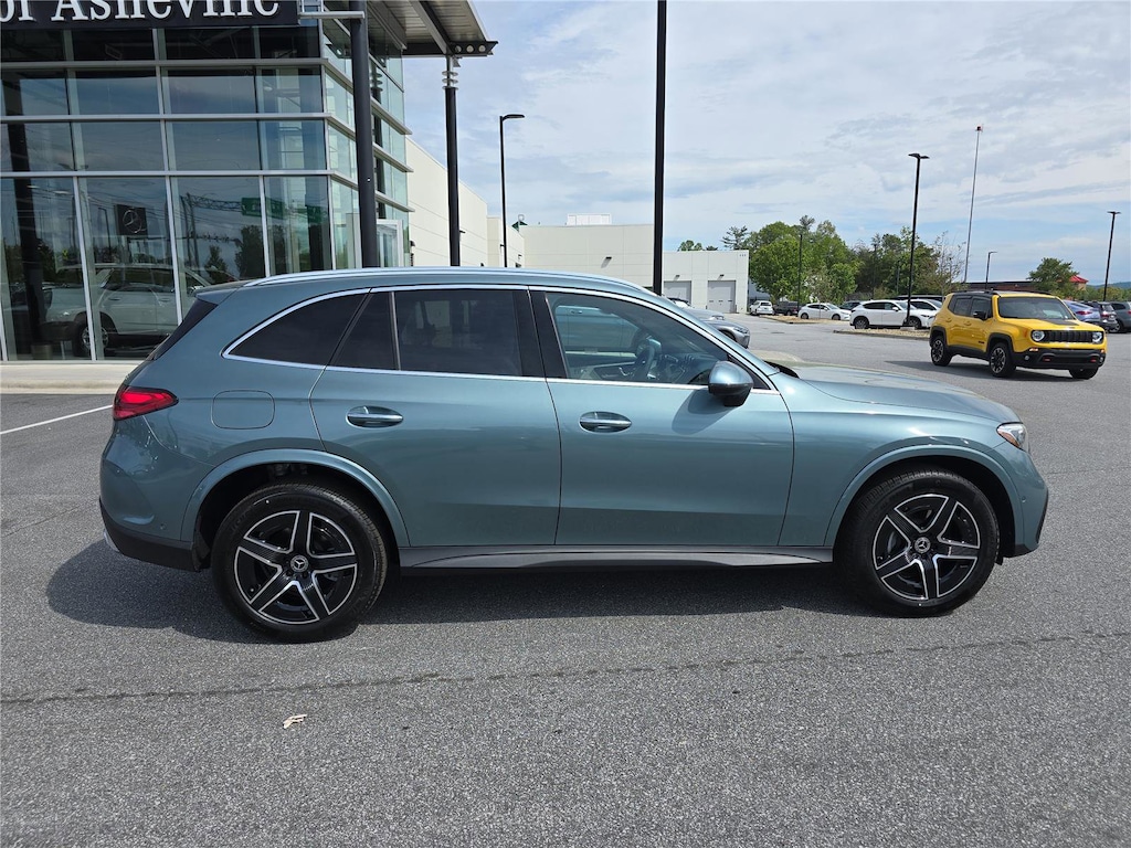 New 2026 Mercedes-Benz GLC 300 4MATIC SUV