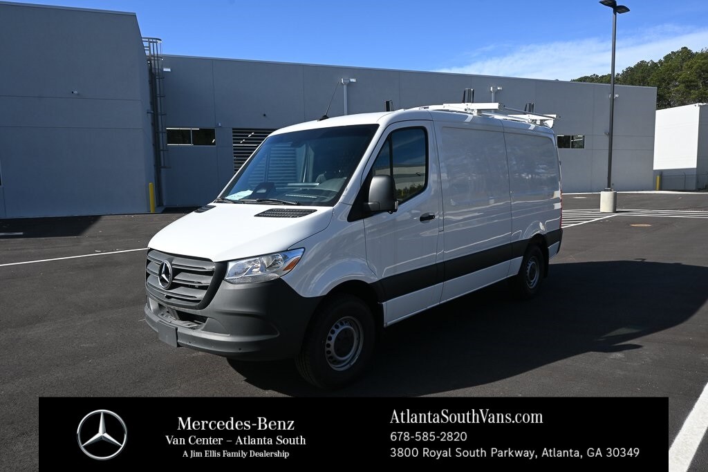 New 2025 Mercedes-Benz Sprinter 2500 Standard Roof 4-Cyl Diesel Van Cargo Van