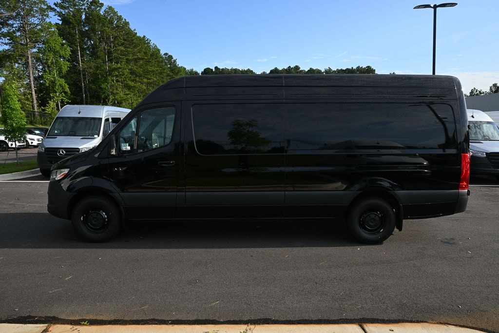 New 2026 Mercedes-Benz Sprinter 2500 High Roof 4-Cyl Diesel
