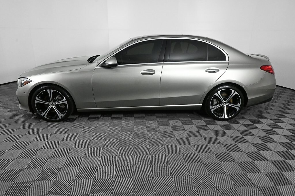 2024 Mercedes Benz C 300 4MATIC photo 3