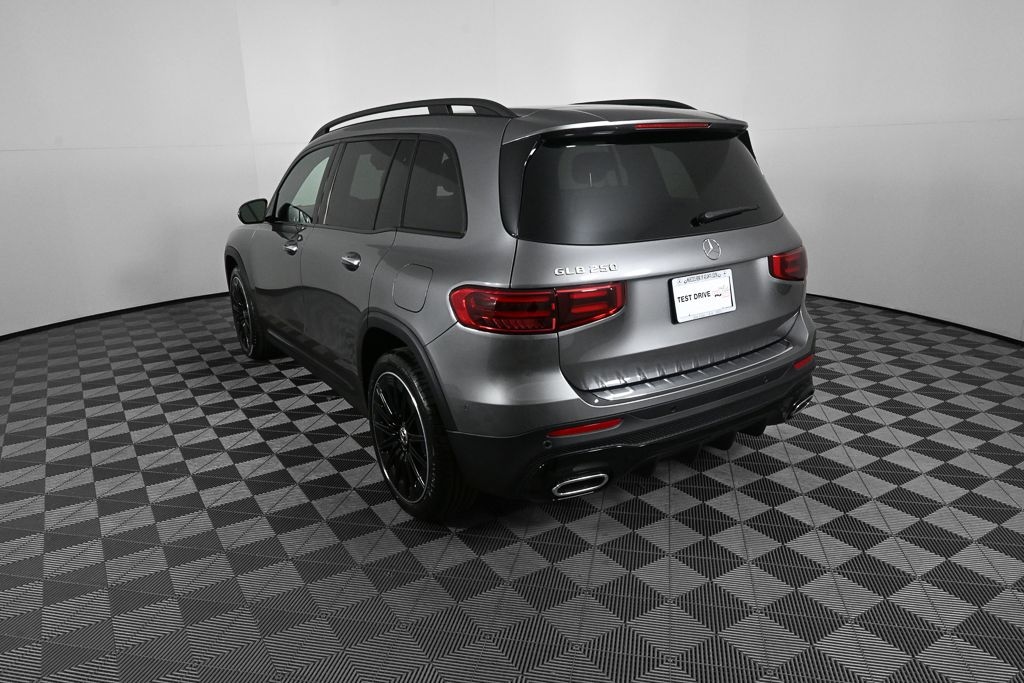 New 2026 Mercedes-Benz GLB 250 SUV