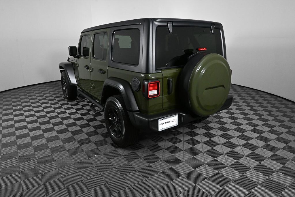Used 2022 Jeep Wrangler Unlimited Sport SUV