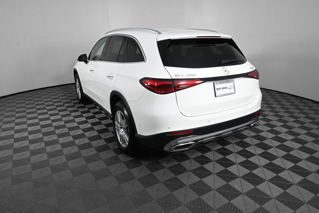 Used 2025 Mercedes-Benz GLC 300 4MATIC SUV
