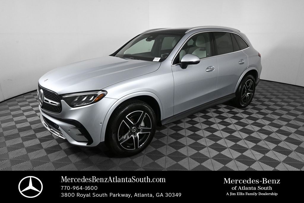 2025 Mercedes-Benz GLC 300