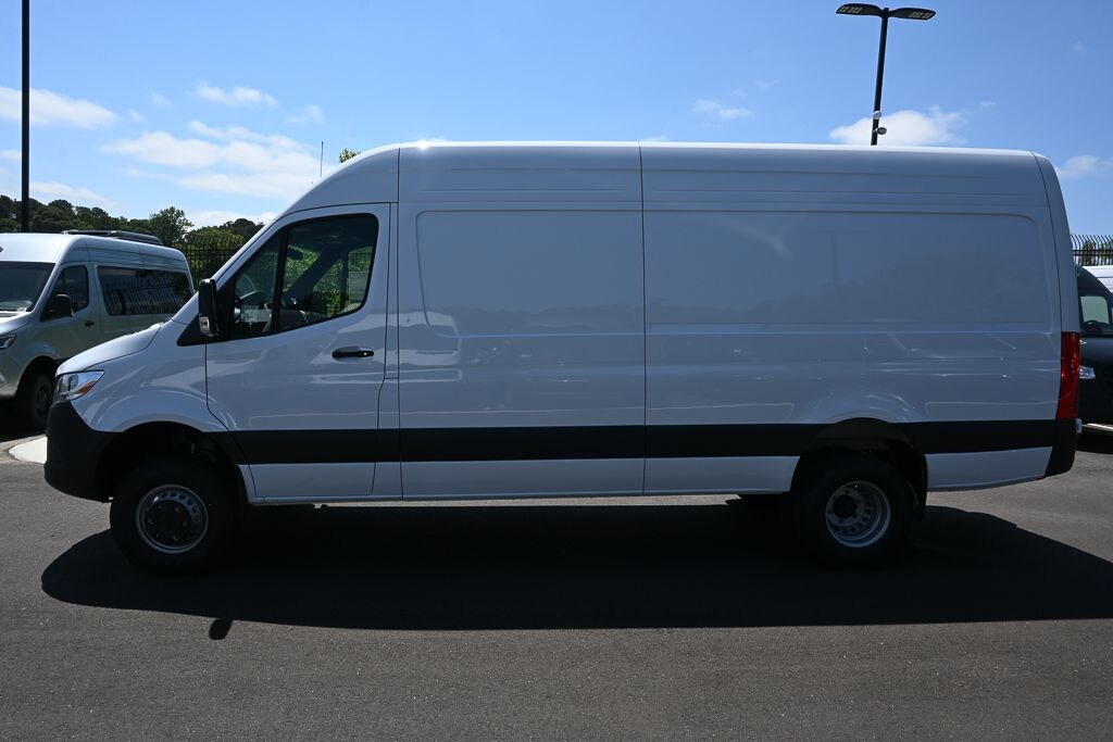 New 2026 Mercedes-Benz Sprinter 3500 XD High Roof 4-Cyl Diesel HO Van Cargo Van