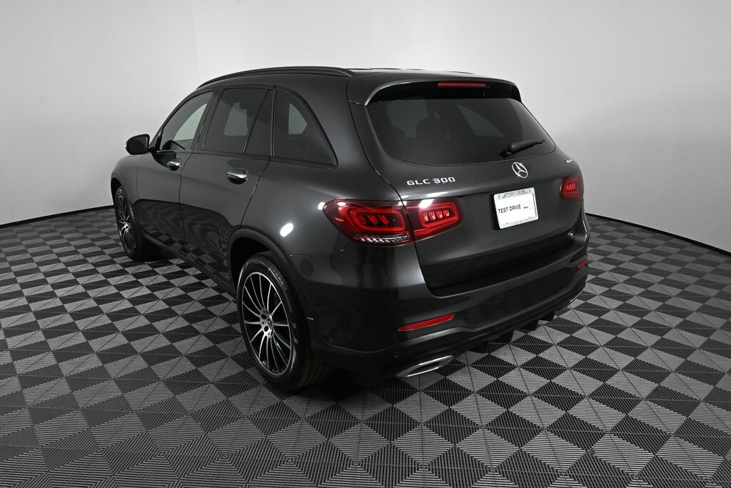 2021 Mercedes Benz GLC 300 4MATIC photo 2