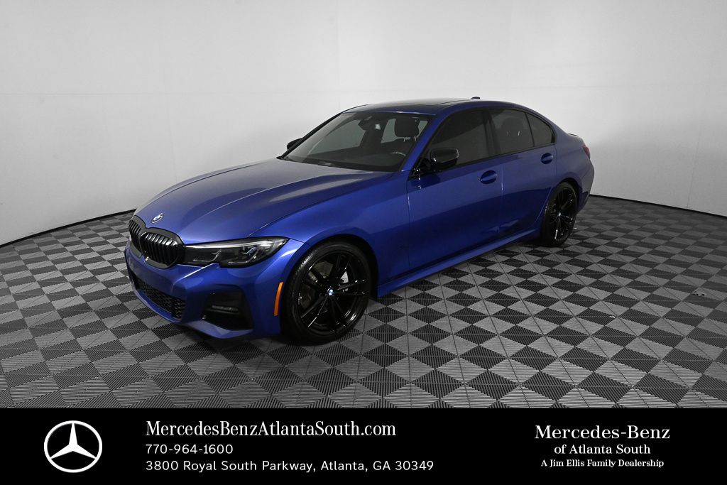 2022 BMW 3 Series 330i Sedan's photo
