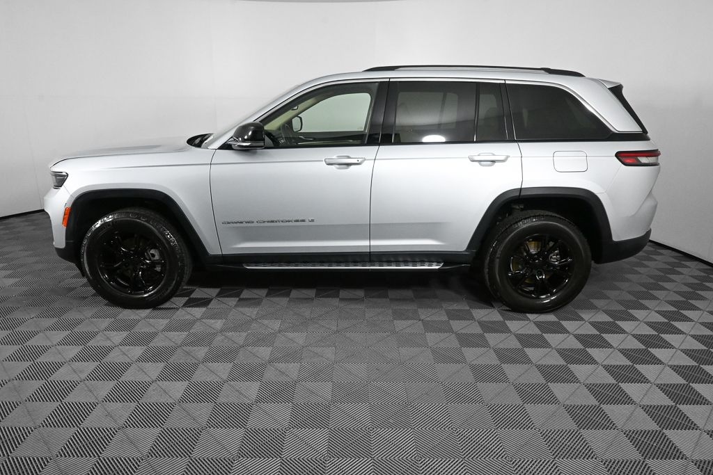 Used 2022 Jeep Grand Cherokee Limited SUV
