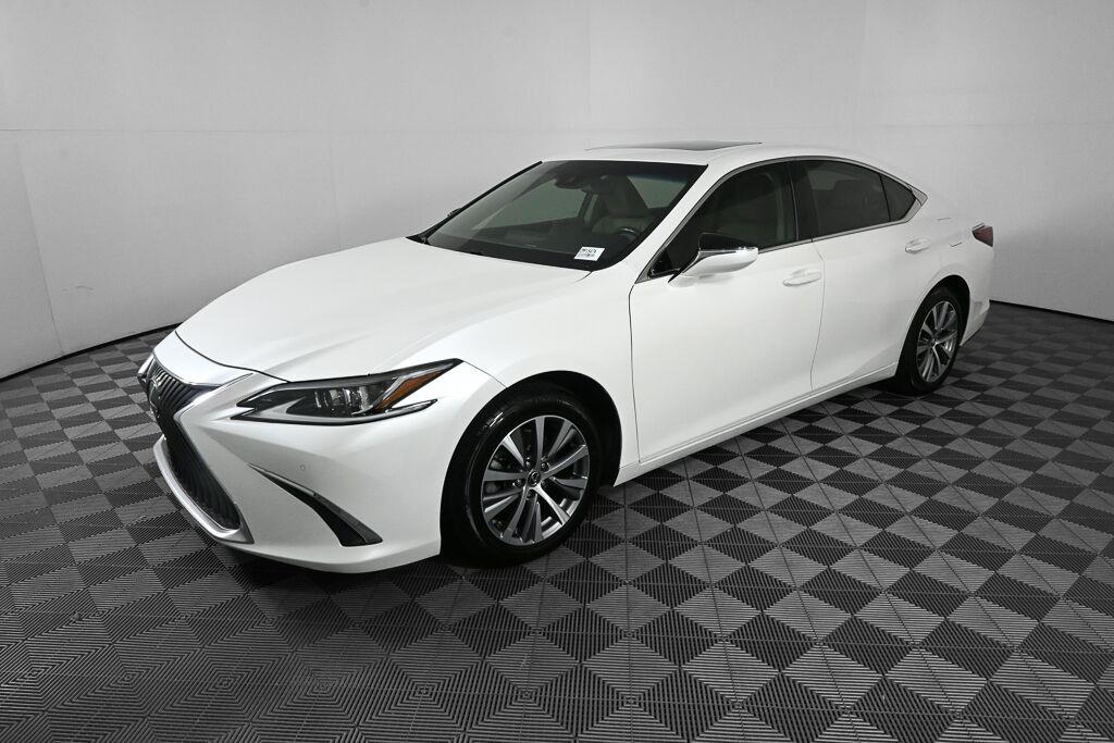 2020 Lexus ES