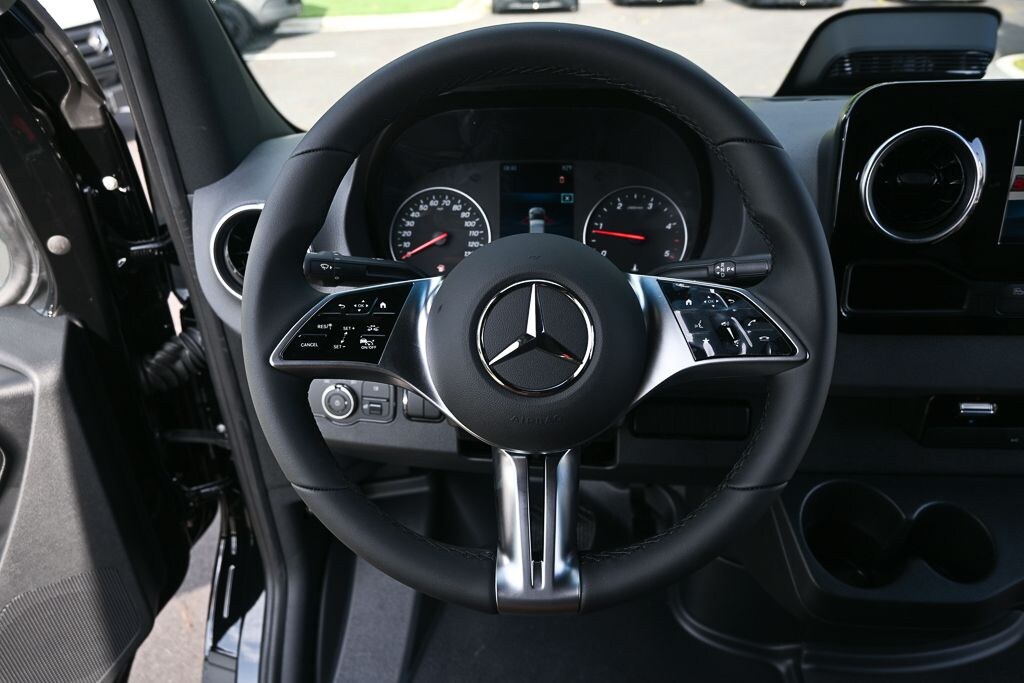 New 2026 Mercedes-Benz Sprinter 2500 High Roof 4-Cyl Diesel