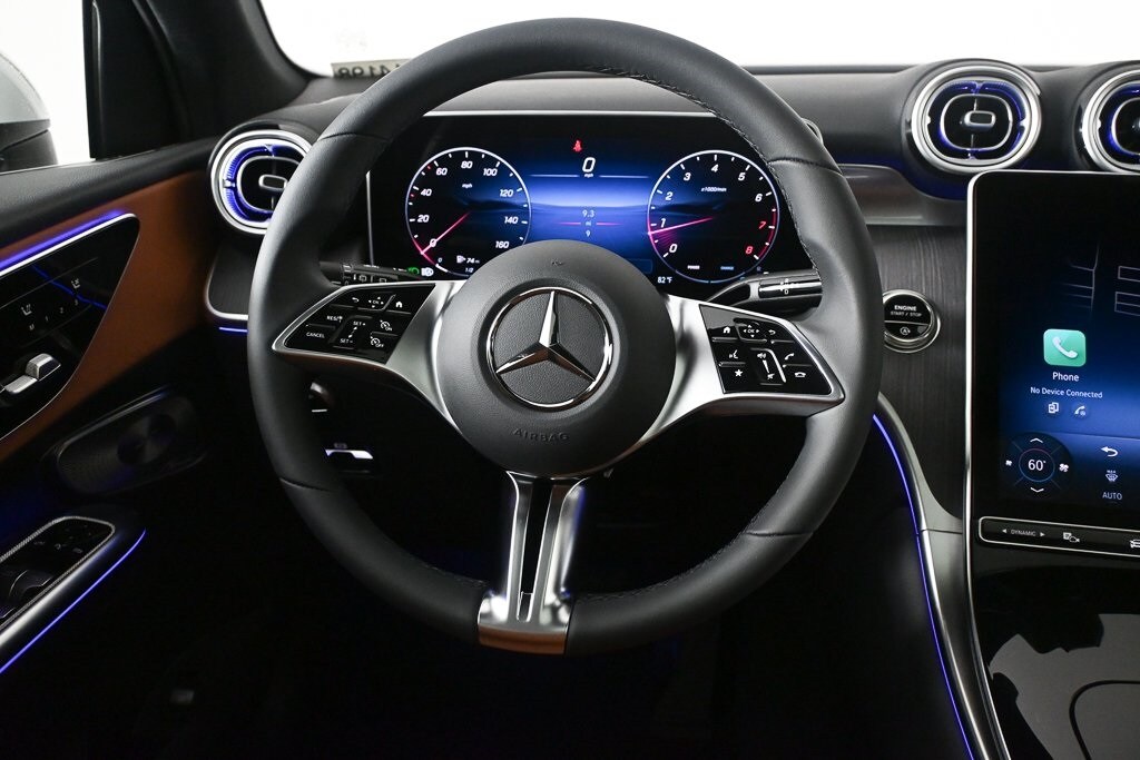 2026 Mercedes Benz GLC 300 photo 2