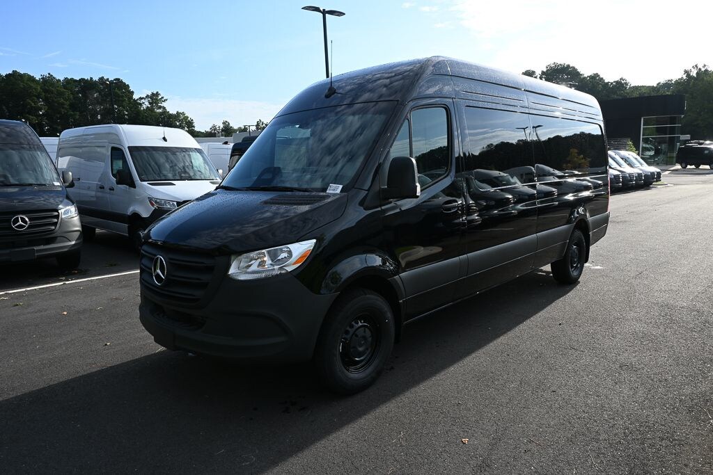 New 2026 Mercedes-Benz Sprinter 2500 High Roof 4-Cyl Diesel